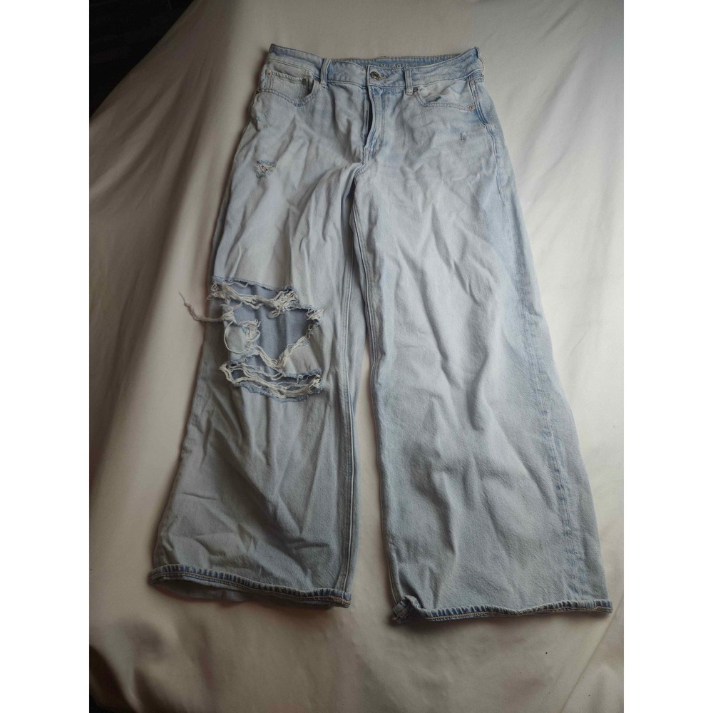 American Eagle Strigid Wide Leg Distressed Jeans Light Wash Womens Size 8